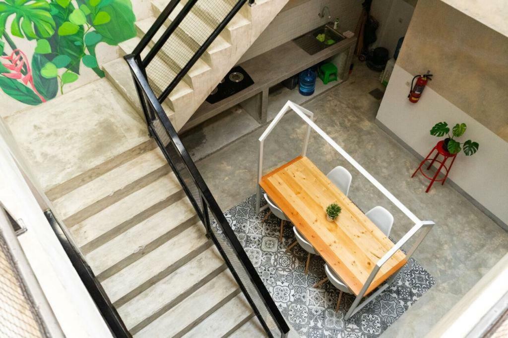 Aparthotel Fybed Semarang Exterior foto